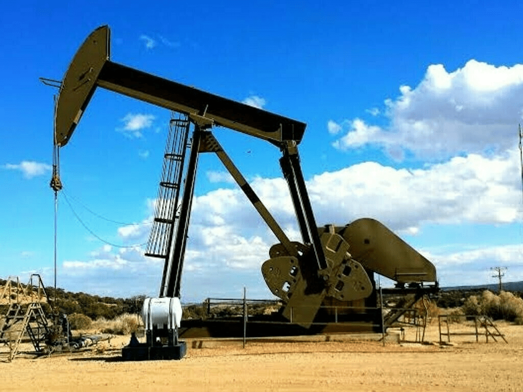 ‘Mature’ Oil Well Resumes Production in Sindh